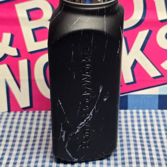 BBW Black Marble Gentle & Clean Foaming Hand Soap Dispenser - Picture 2 of 3